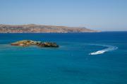 Creta, Plaja cu palmieri VAI - panorama barca motor.jpg